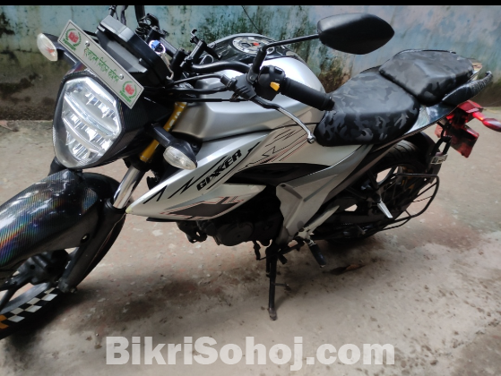 Suzuki Gixxer Carburetor